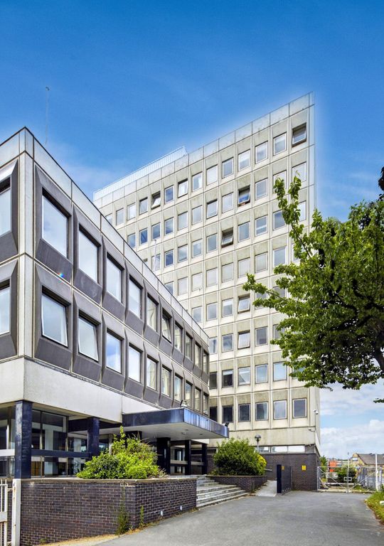 Property photo 1 of 8