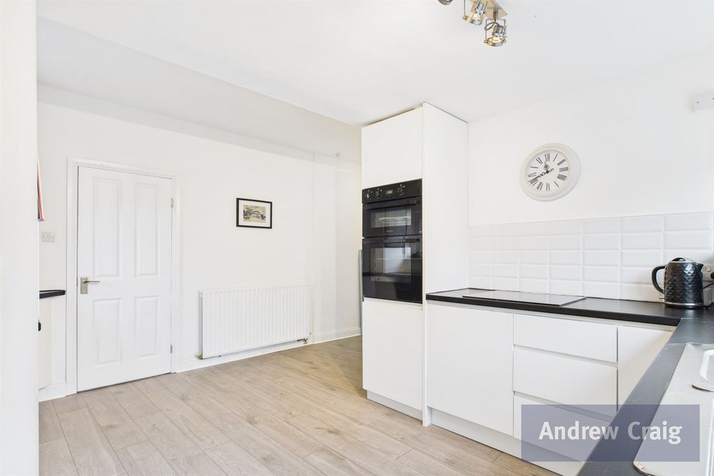 Property photo 2 of 19 Kitchen Diner