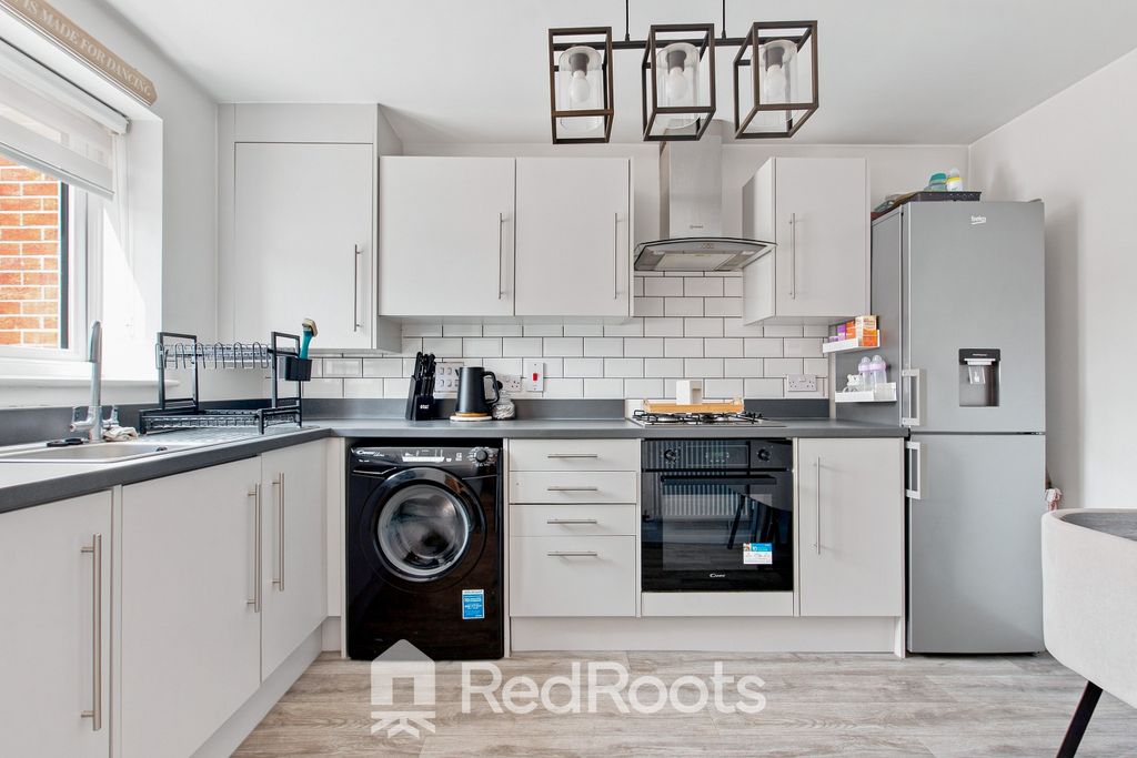 Property photo 2 of 17 5332942
