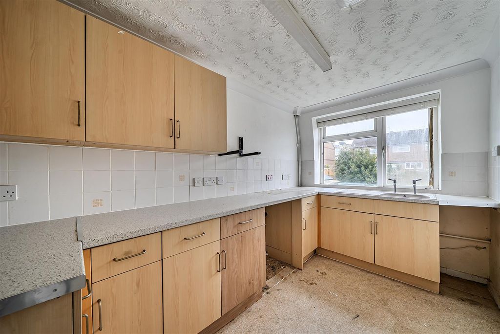 Property photo 2 of 11 1433876-16-69c652d46Af9F.Jpg