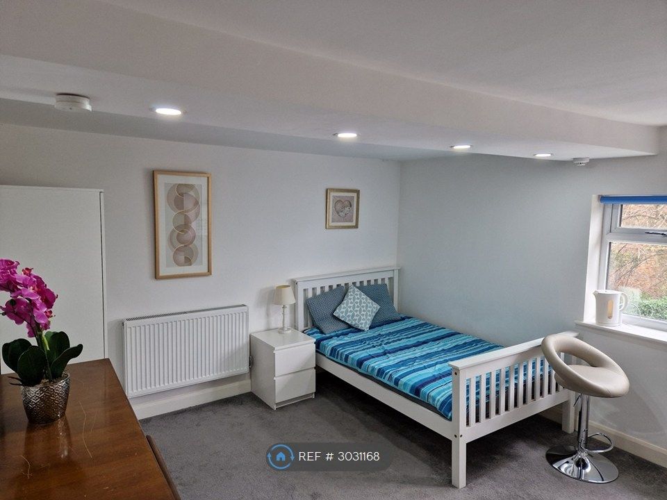 Property photo 2 of 11 Bedroom