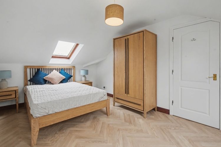 Property photo 2 of 9 324305