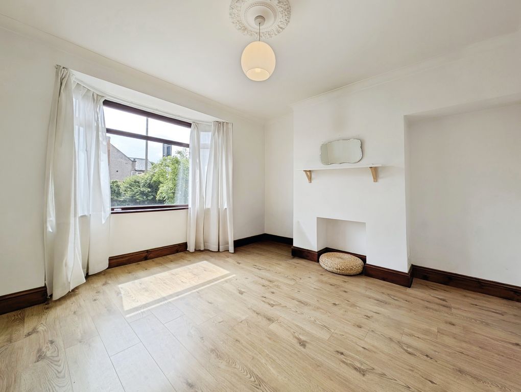 Property photo 1 of 15 Living Room