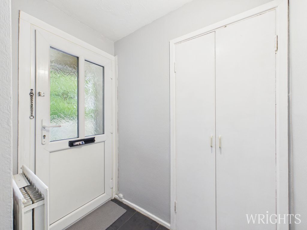 Property photo 2 of 9 Cam05659G0-Pr0205-Still007