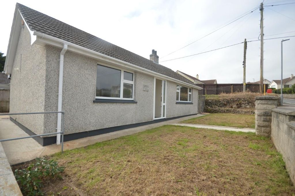 Property photo 1 of 14 Dsc_0017 (Medium).Jpg