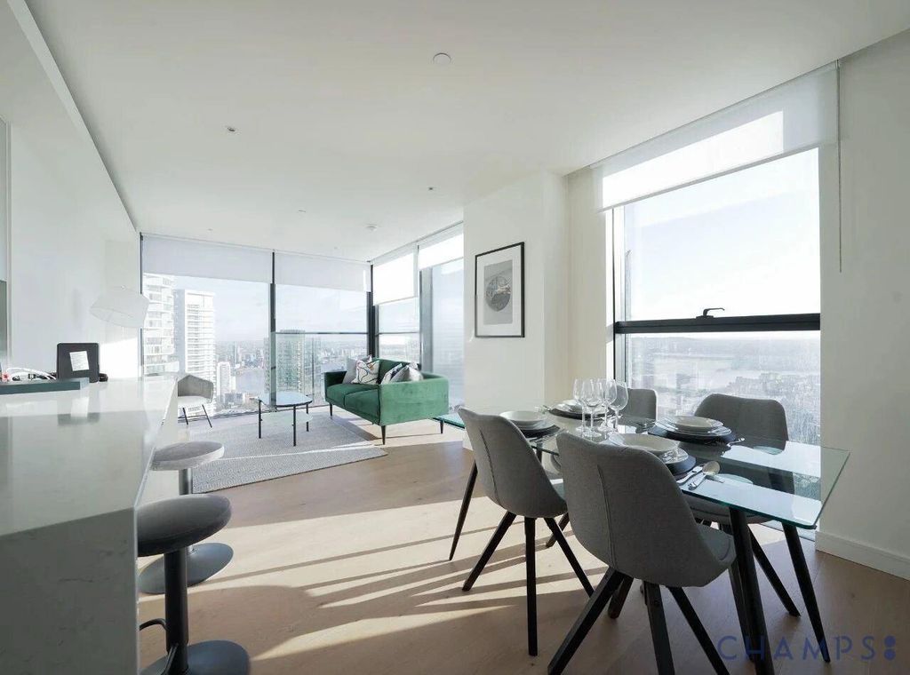 Property photo 1 of 11 2 Bed To Rent, Hampton Tower, 75 Marsh Wall, E14
