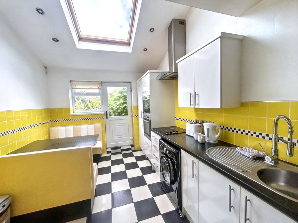 2 bed flat for saleNewsham Road, Blyth NE24 photo 4
