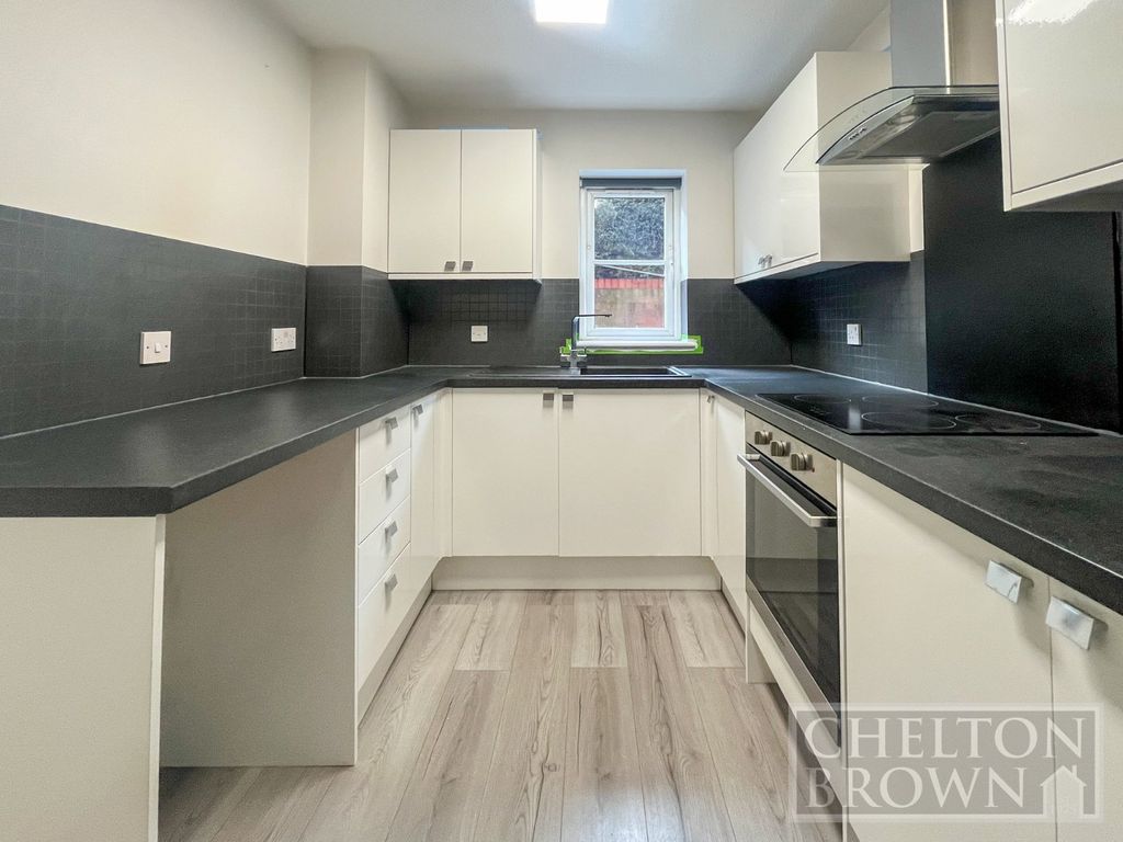 Property photo 2 of 15 Kitchen