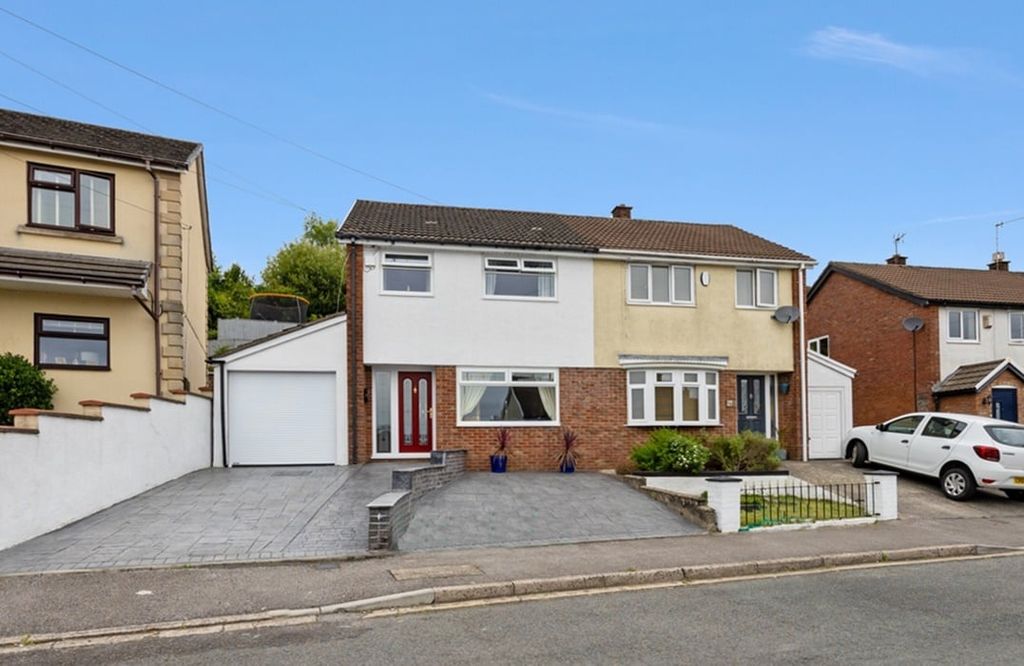 Property photo 1 of 34