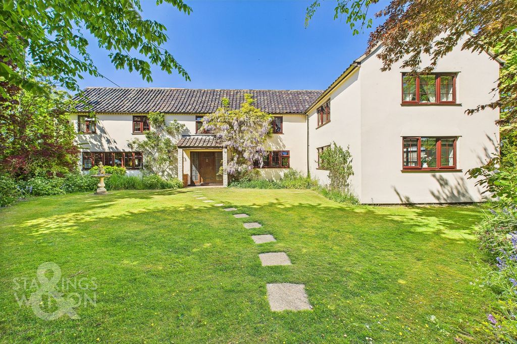Property photo 2 of 45