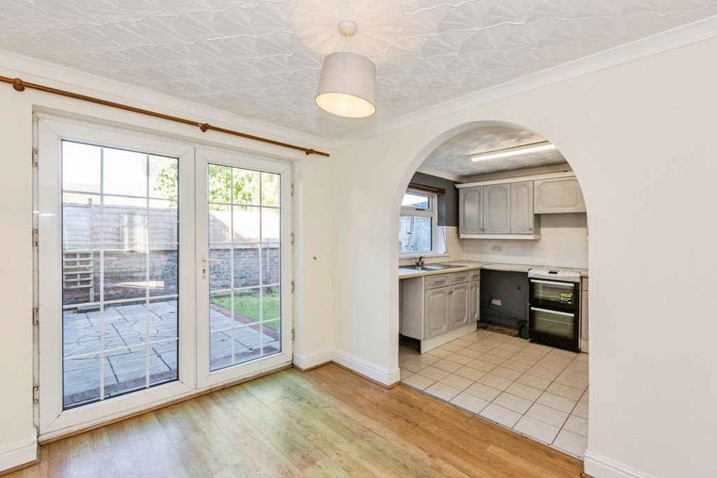 Additional image 6 of 3 bed semi-detached house for saleSpringfield Close, Gowerton, Swansea SA4