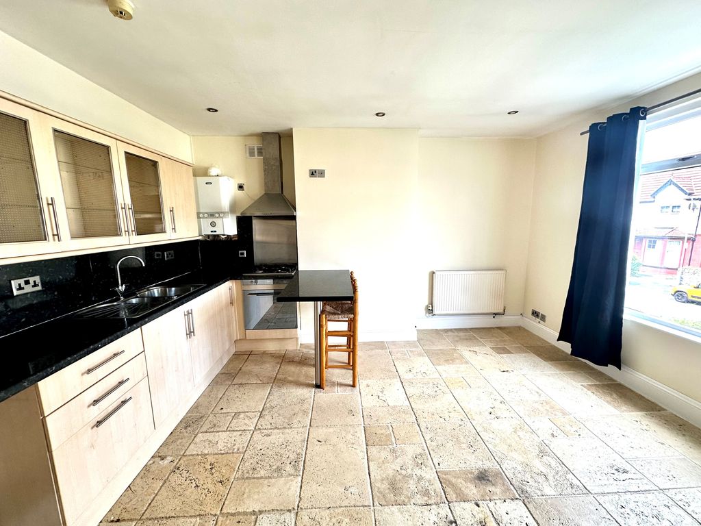 Property photo 2 of 4
