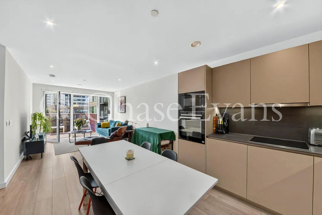 Property photo 1 of 12 Kitchen