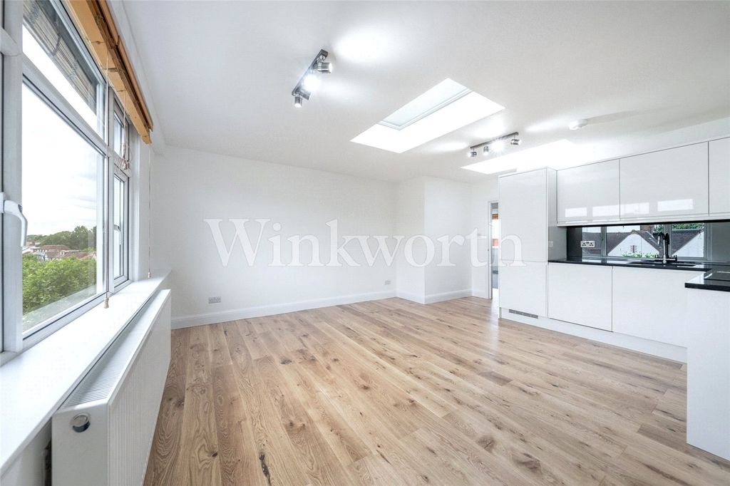 Property photo 2 of 11 Picture No. 09