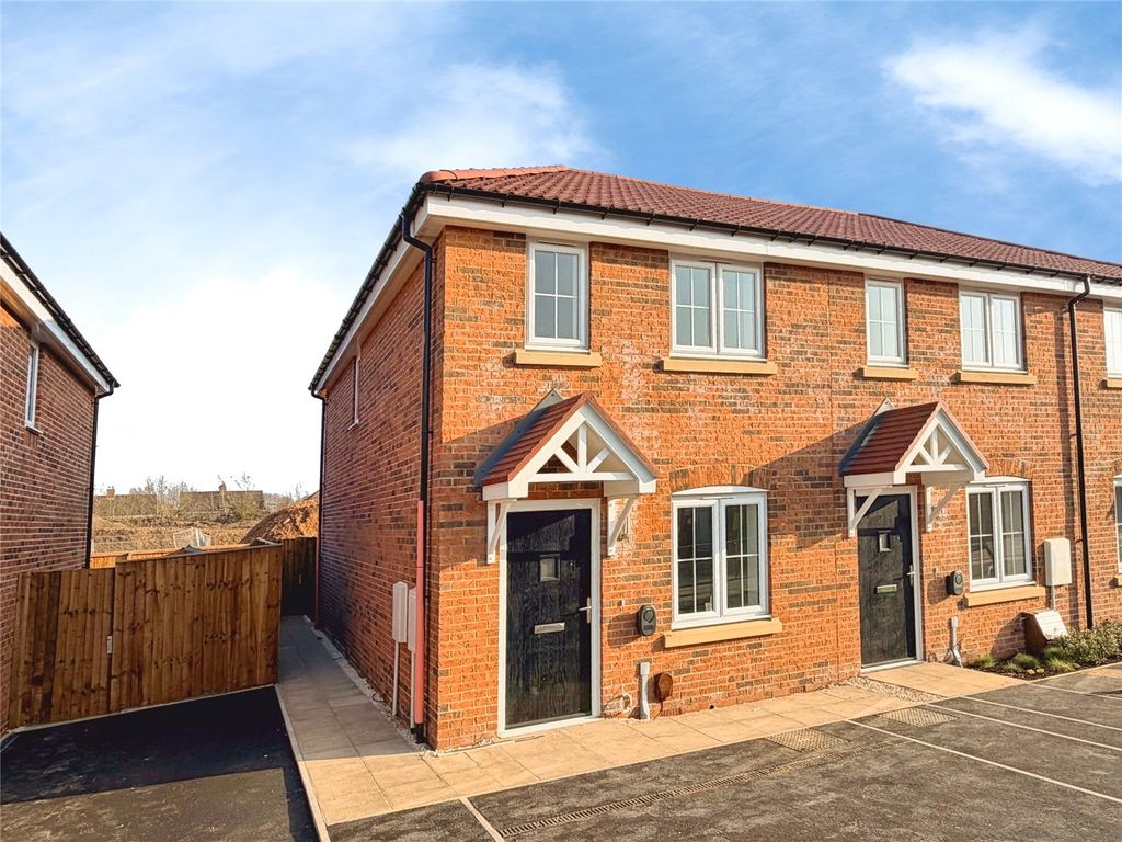 Property photo 1 of 9 Main Picture