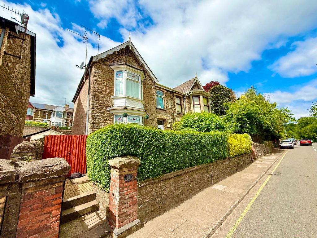 Property photo 1 of 35