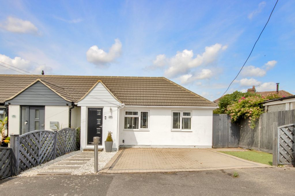 Property photo 1 of 11 External