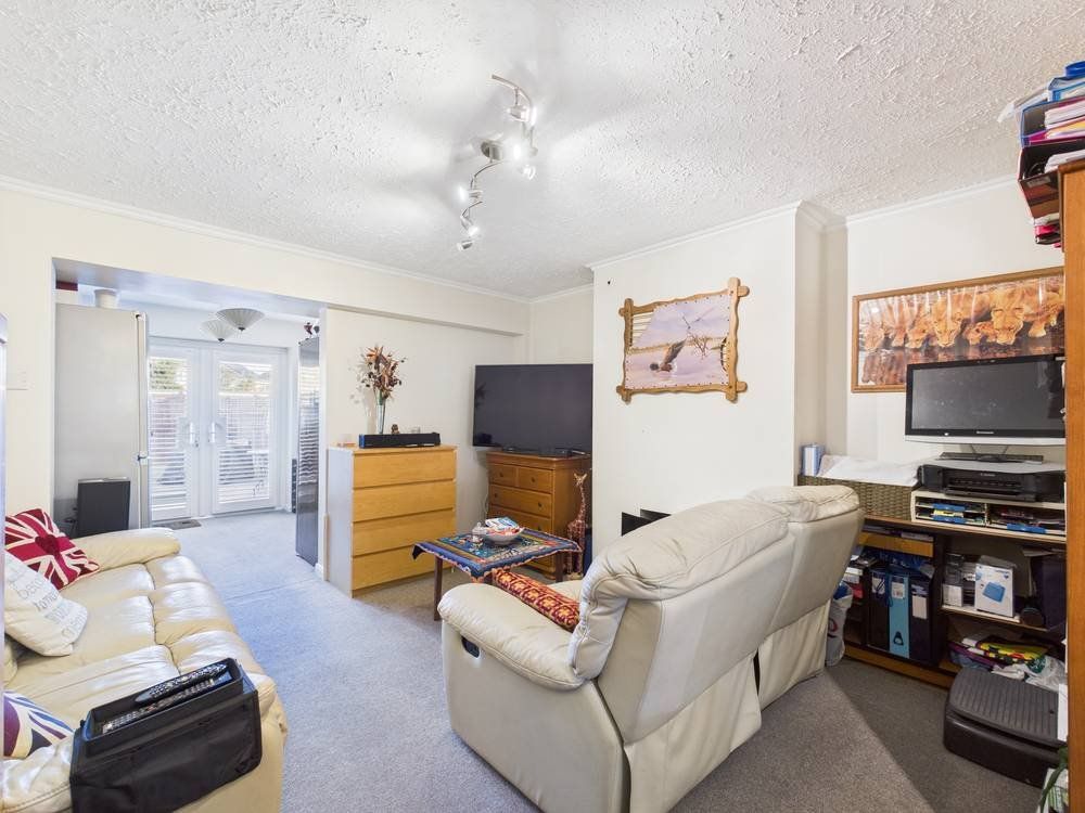 Property photo 2 of 14 Picture No. 11