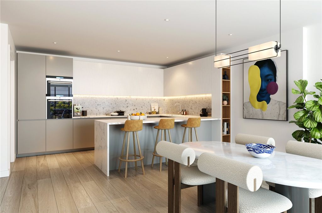 Property photo 2 of 12 Kitchen Dining