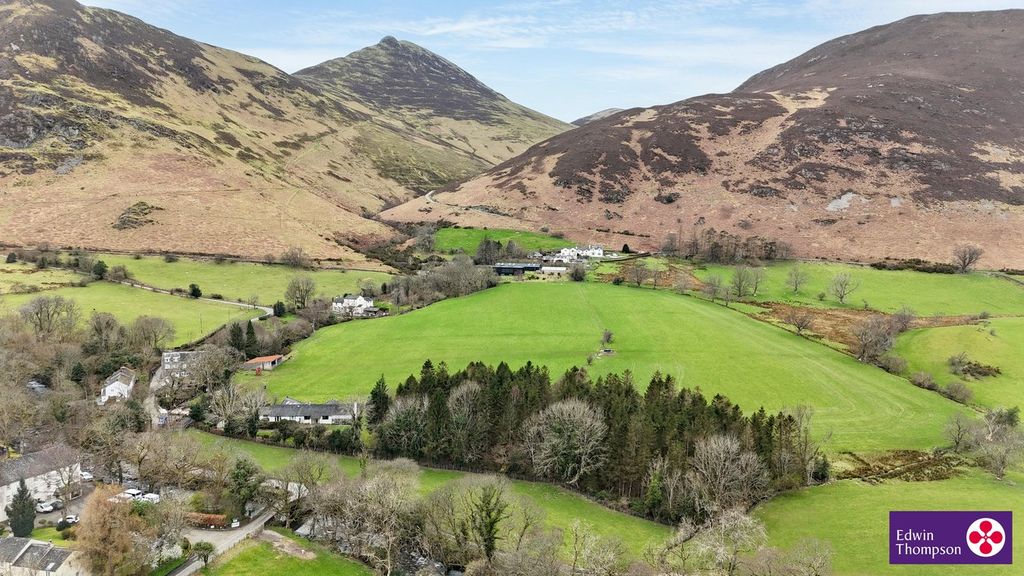 Property photo 2 of 39