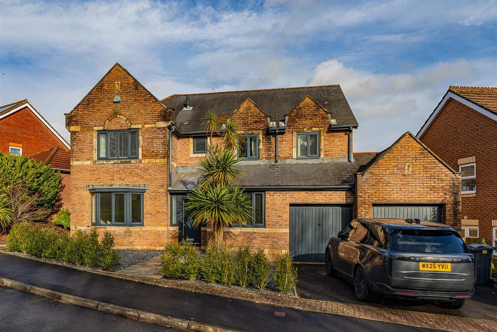 Property photo 1 of 28 29-29.Jpg