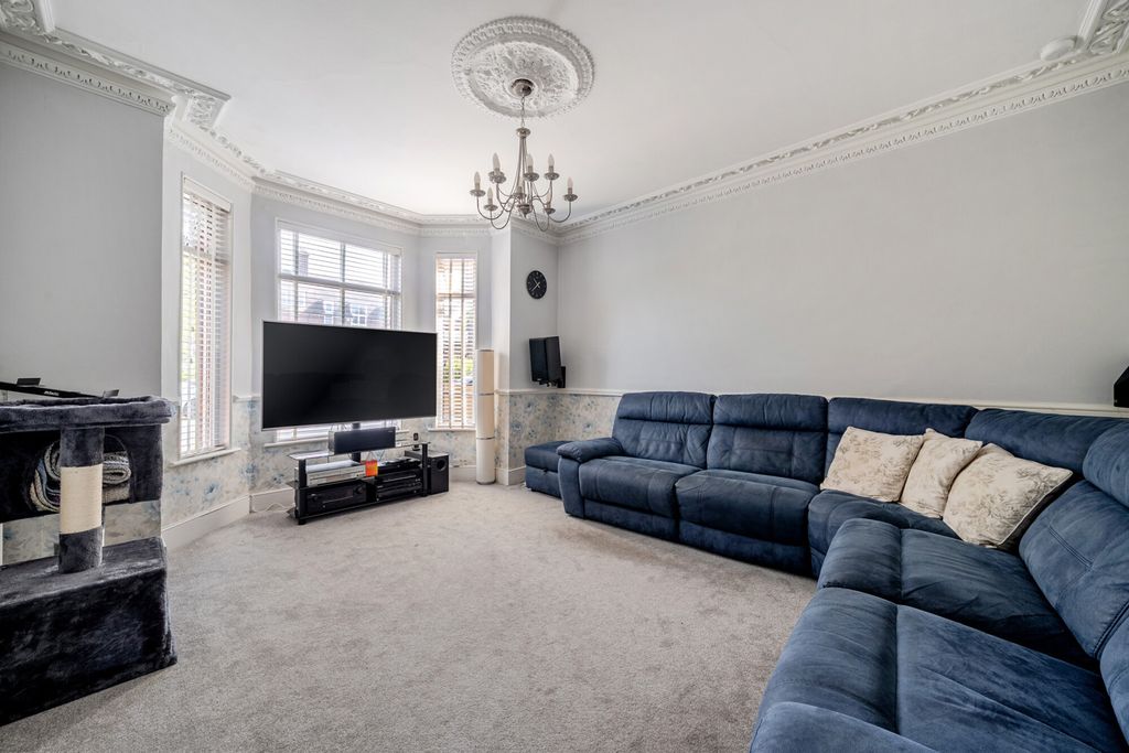Property photo 2 of 20 1508160-20-6A7Ef3...