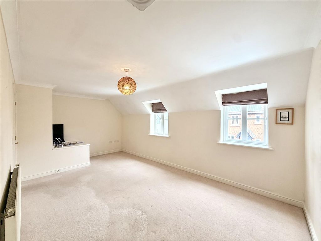 Property photo 2 of 12 2