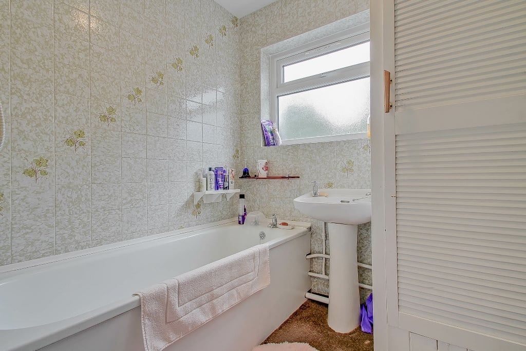 Property photo 2 of 4