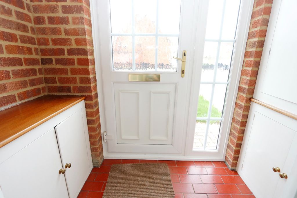 Property photo 3 of 14 4898722