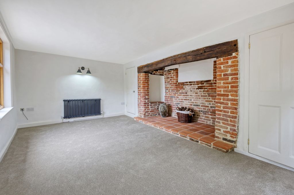 Property photo 3 of 54