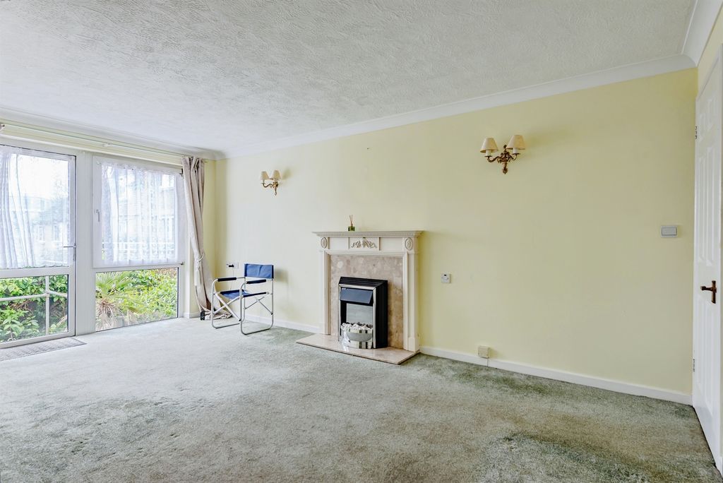 Property photo 3 of 15