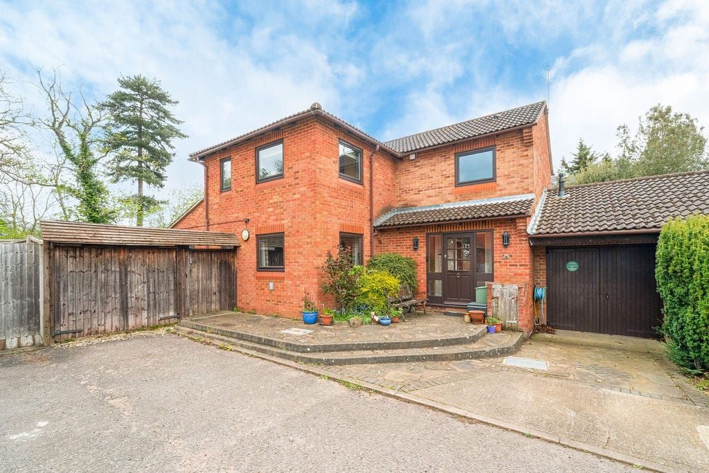 Property photo 2 of 25