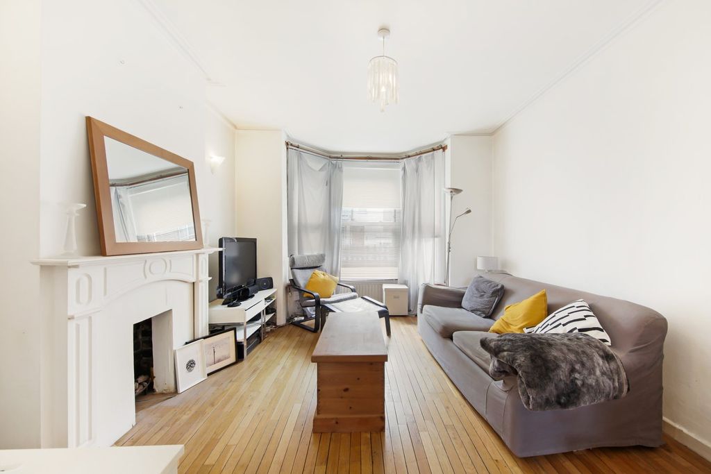Property photo 2 of 16