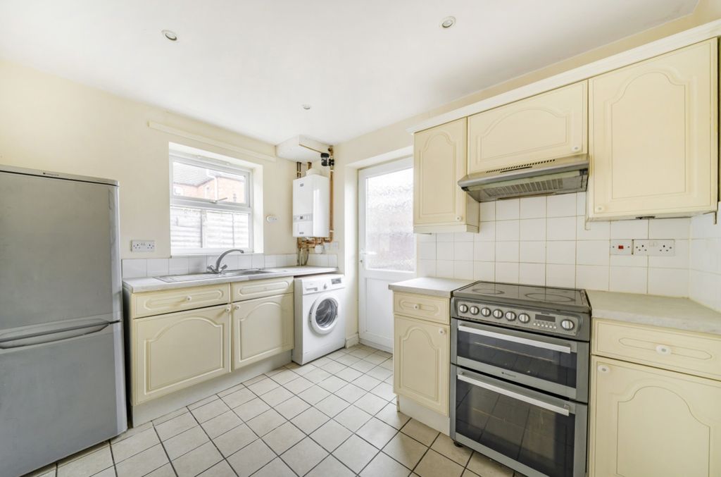 Property photo 3 of 10 Slr230391_04
