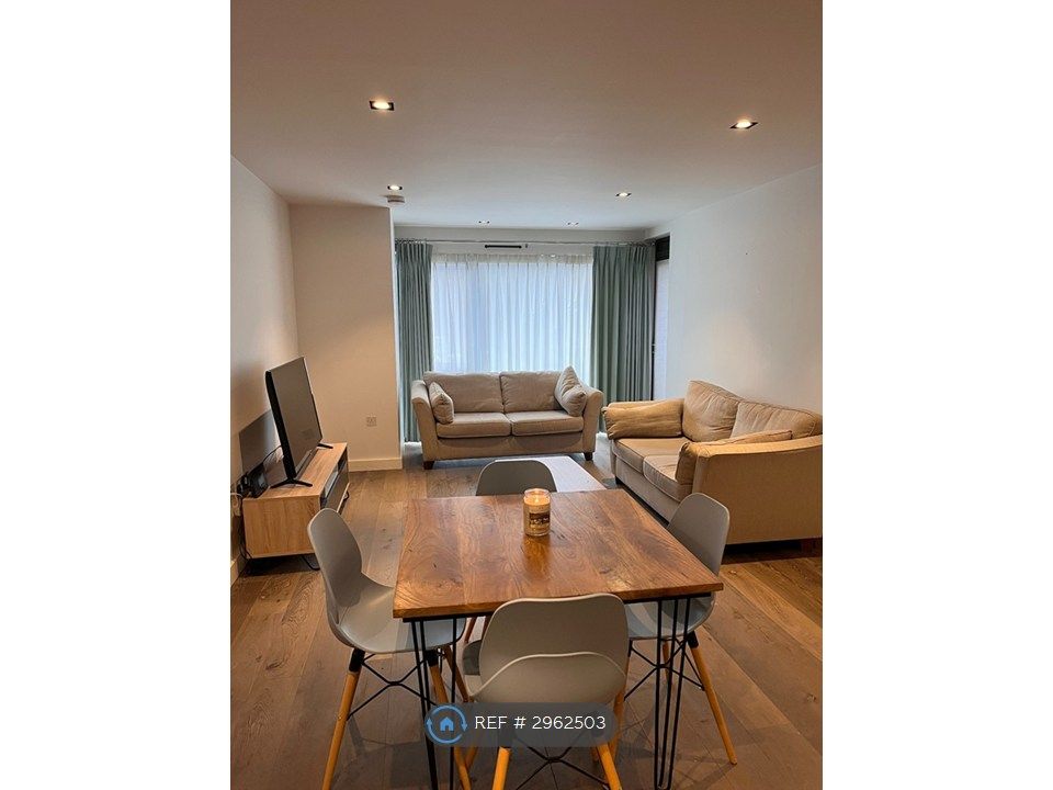Property photo 1 of 17 Lounge Dining Area