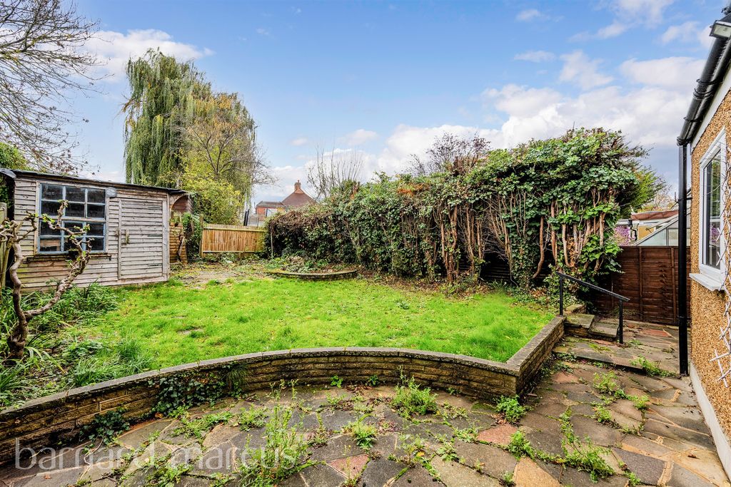 Property photo 3 of 12