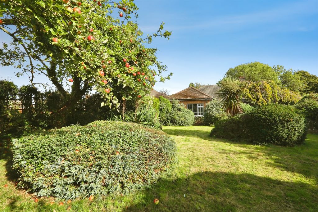 Property photo 3 of 12