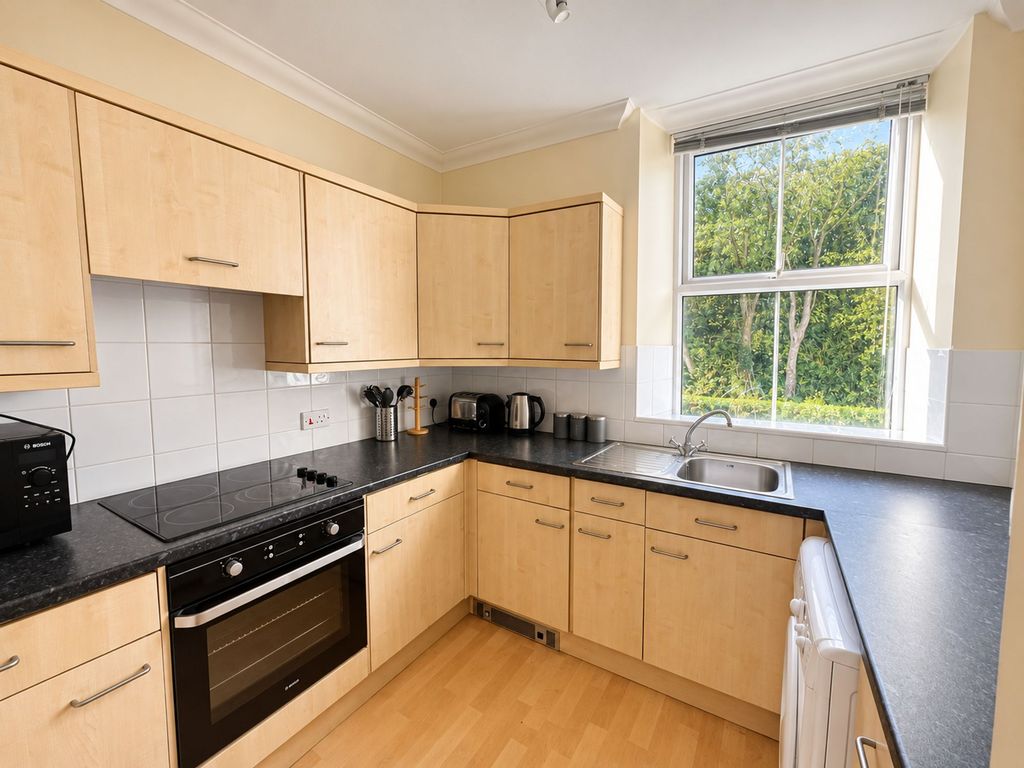 Property photo 3 of 7