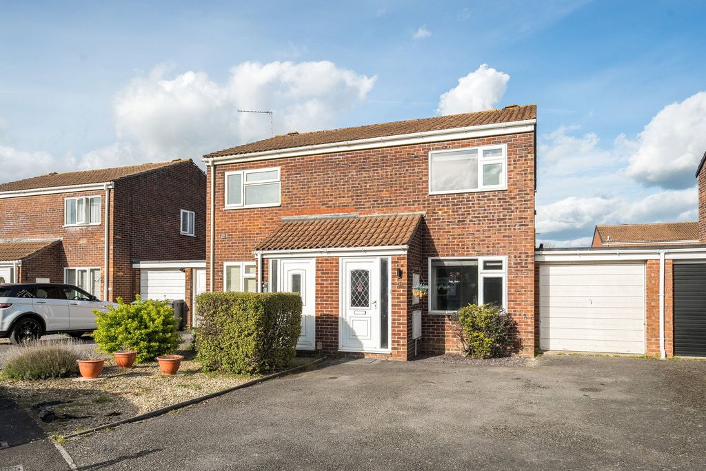 Property photo 2 of 22