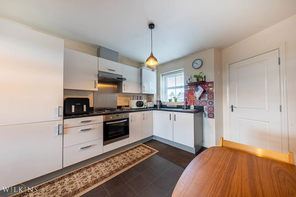 Property photo 3 of 17 Photograph