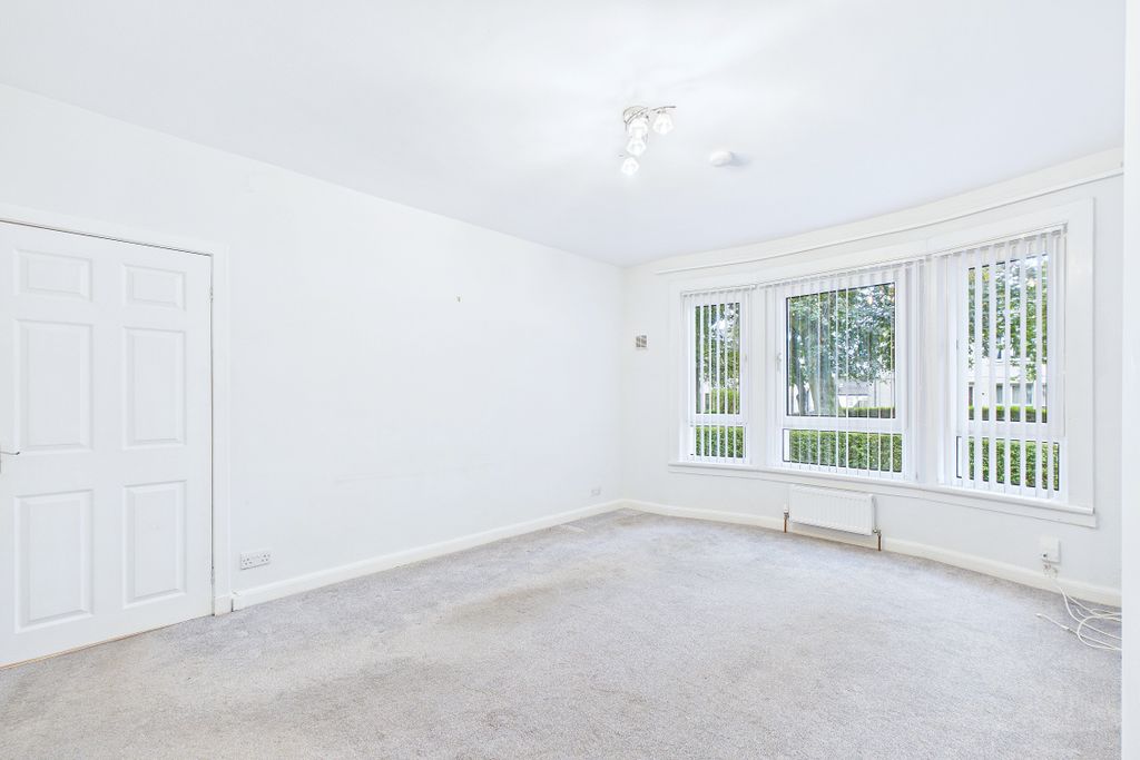 Property photo 2 of 19 Cam05526G0-Pr0201-Still004