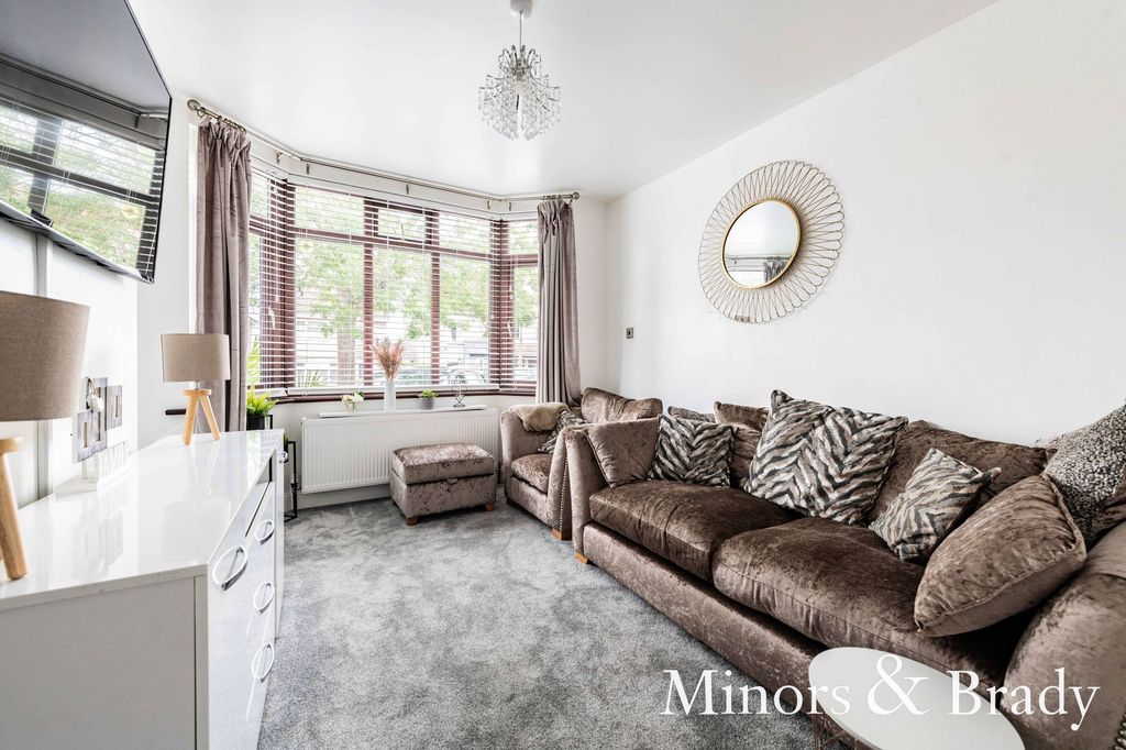 Property photo 3 of 15