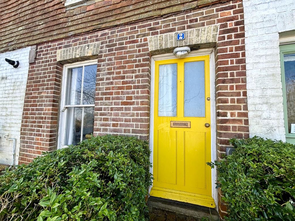 Property photo 2 of 21