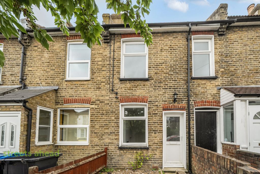 Property photo 1 of 12 15ce4047-02B1-446...