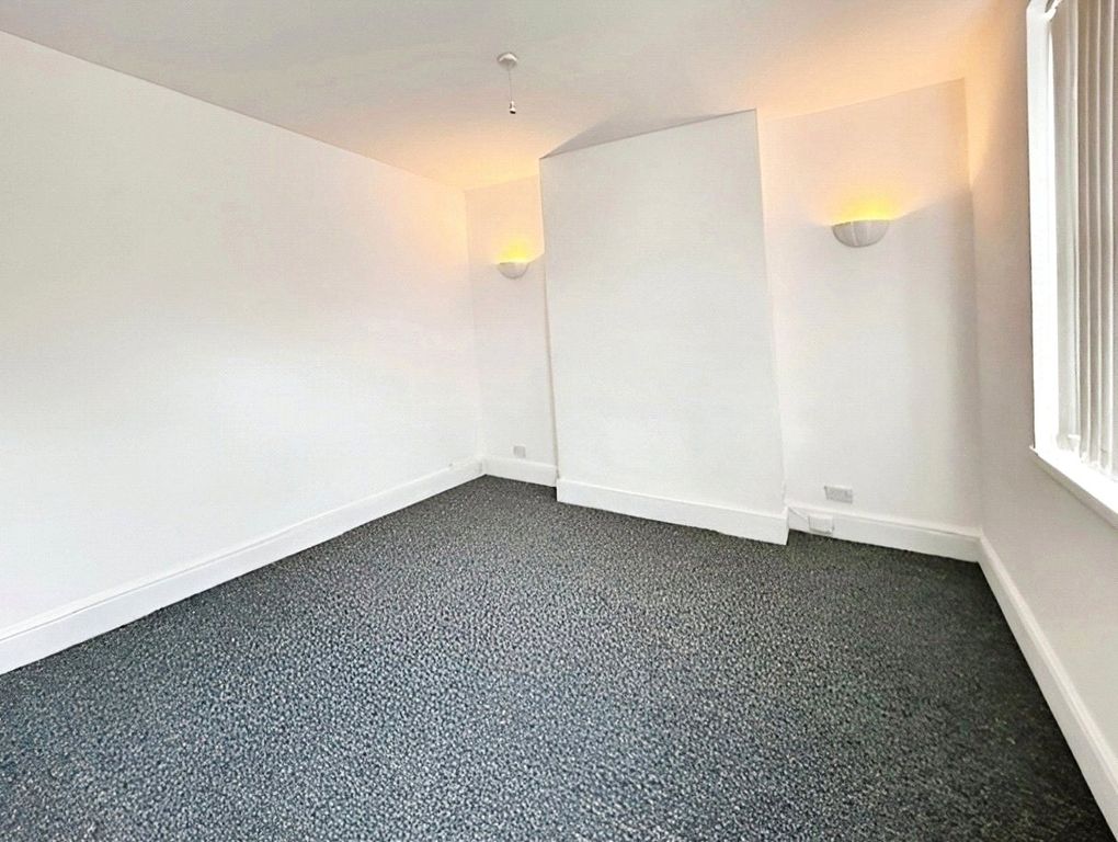 Property photo 2 of 9 Picture No. 06