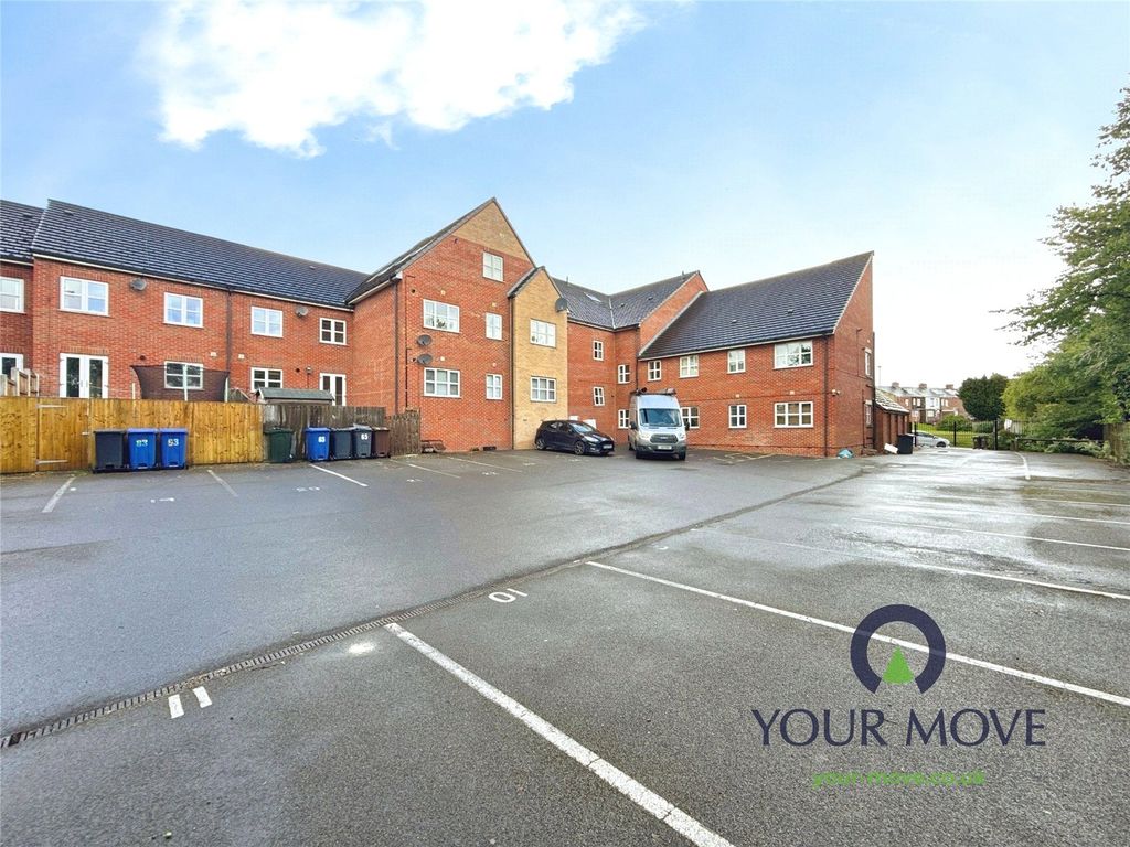 Property photo 2 of 10 Car Park