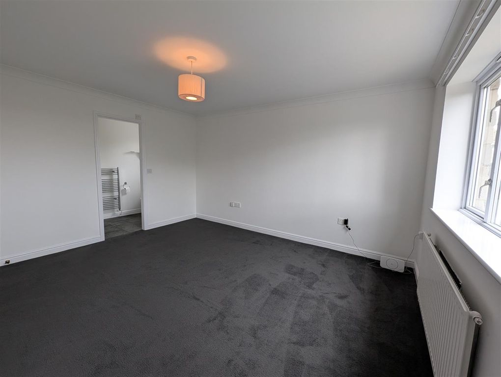 Property photo 3 of 18 Bedroom One