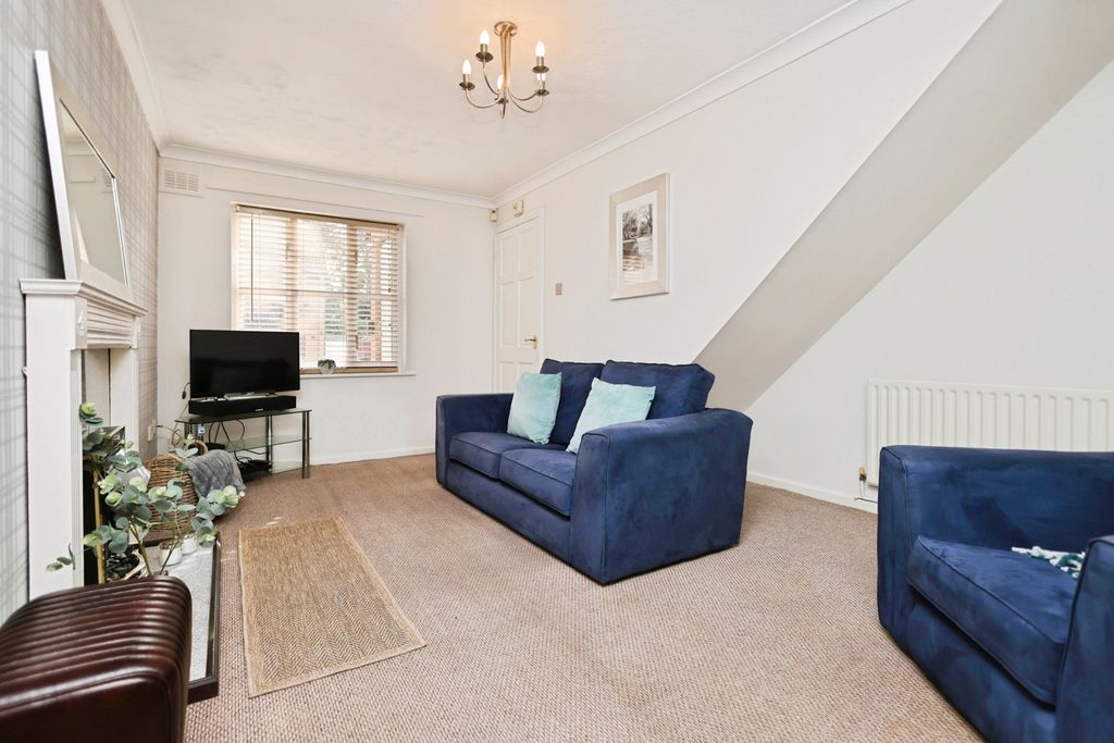 Property photo 3 of 18 Pbox-Img.Jpg