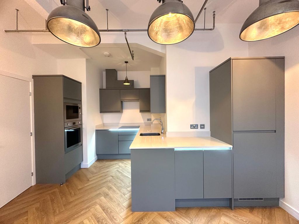 Property photo 3 of 6 Gallery