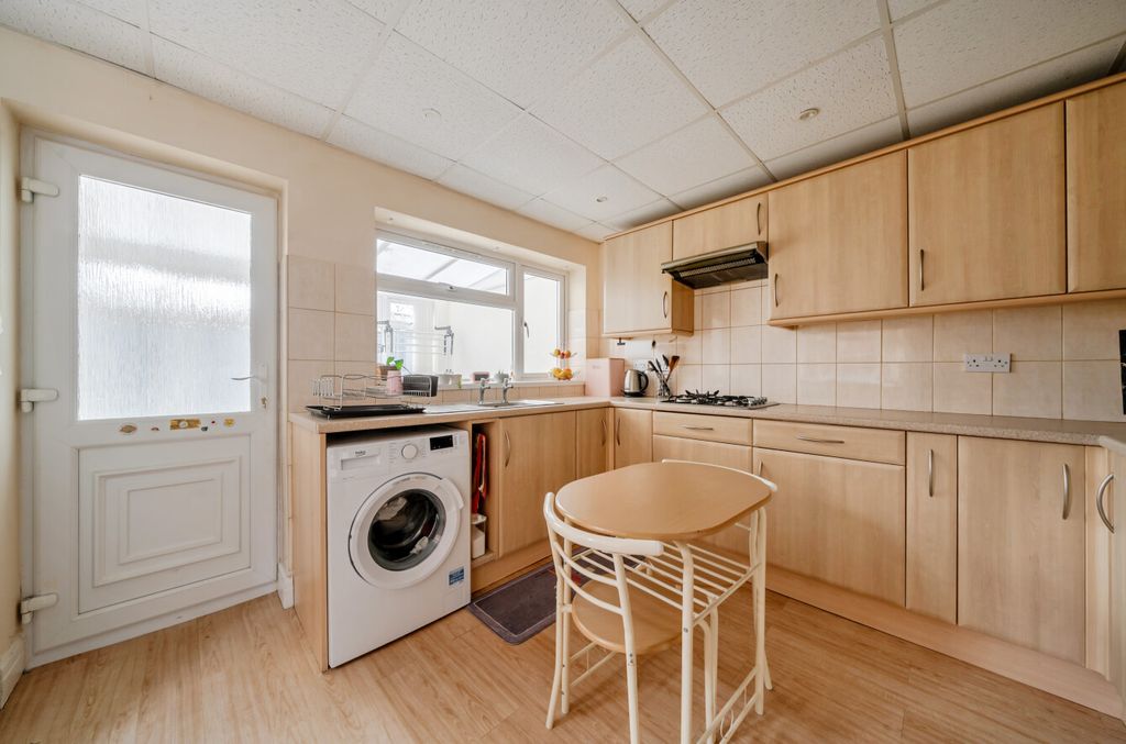 Property photo 3 of 19 1403296-6-69736128ba766